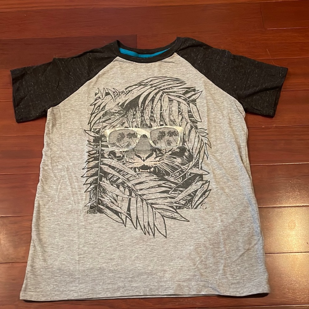 Old Navy boy’s t-shirt